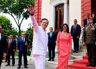 Gustavo Petro y Delcy Rodríguez se reúnen en Venezuela Reunión con Delcy Rodríguez busca fortalecer comercio y cooperación bilateral