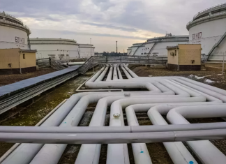 Hungría exige a Ucrania reabrir el oleoducto Druzhba Denuncian una estrategia externa para influir en la política húngara