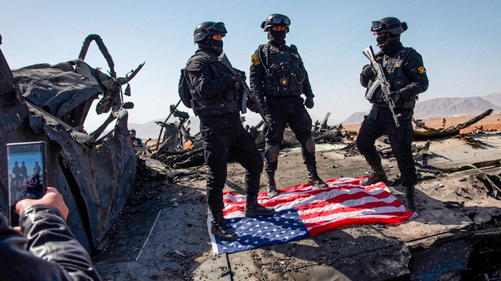 Irán derriba aviones militares y erosiona imagen de Washington