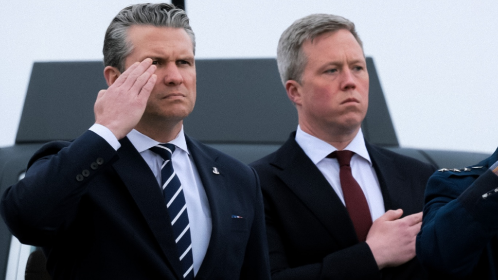 Cuestionamientos crecen y desnudan fracturas en el Ejército de EEUU