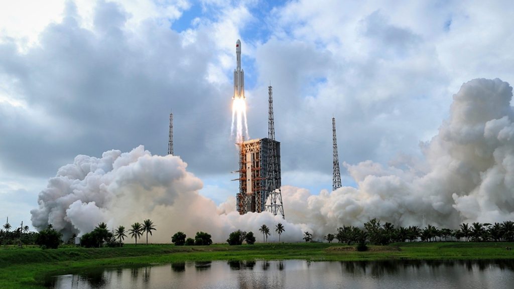 China fortalece su liderazgo espacial con la Tianzhou-10