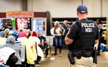 ICE contrata firma acusada de abusos para rastrear niños migrantes Congresistas exigen supervisión ante temores de deportaciones encubiertas y persecución a menores