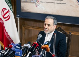 Irán: “Estamos listos para volver al combate o retomar el diálogo” Araghchi afirma que Irán no cederá ante amenazas