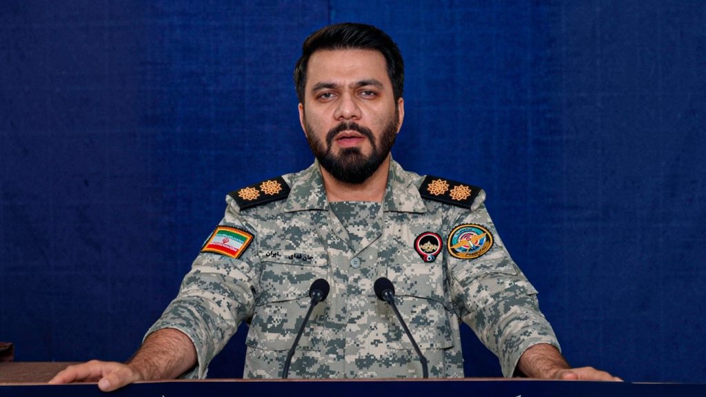 Teherán asegura que fuerzas estadounidenses bombardearon buques y zonas civiles iraníes