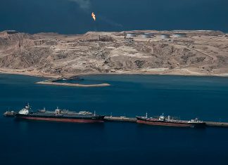 Irán refuerza su control con nuevas medidas de tránsito marítimo Irán responde a la incursión “Proyecto de Libertad” de EEUU en el estrecho de Ormuz