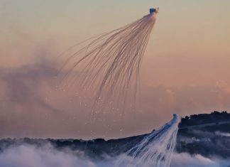 Israel usa fósforo blanco para bombardear el sur de Líbano Israel intensifica ofensiva con uso de fósforo blanco en Líbano