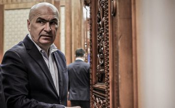 Parlamento de Rumanía destituye al Gobierno de Ilie Bolojan Tras moción de censura se abre una etapa de negociaciones para formar un nuevo Ejecutivo