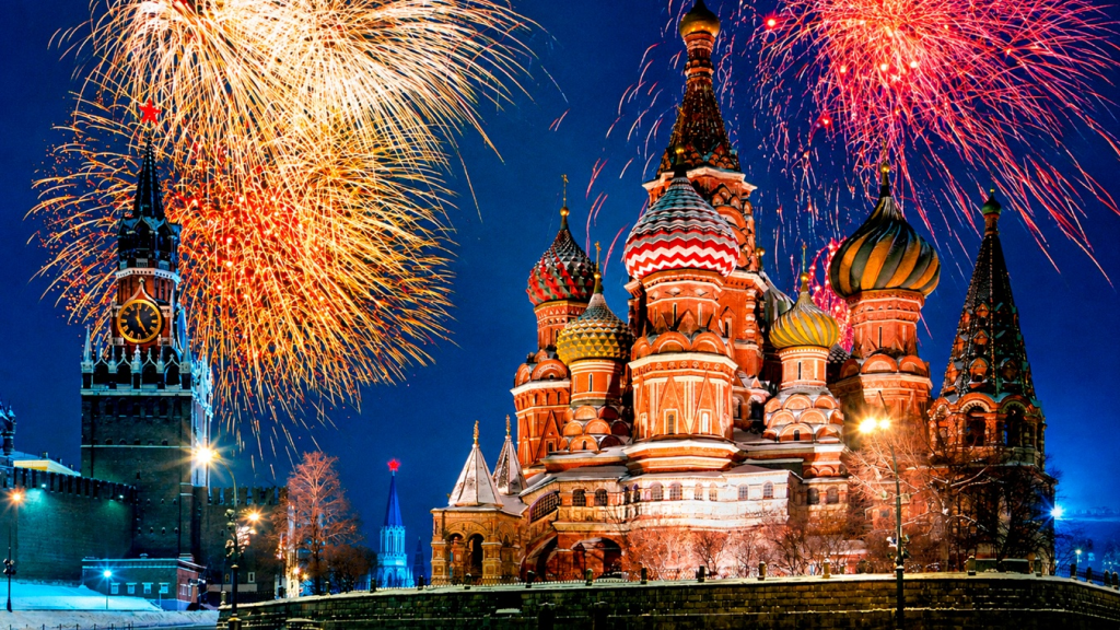 Millones de ciudadanos celebran la fortaleza del Estado ruso contemporáneo