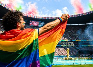 Egipto cuestiona actos del Orgullo en el Mundial Egipto cuestiona a la FIFA por avalar símbolos del Orgullo durante el duelo ante Irán