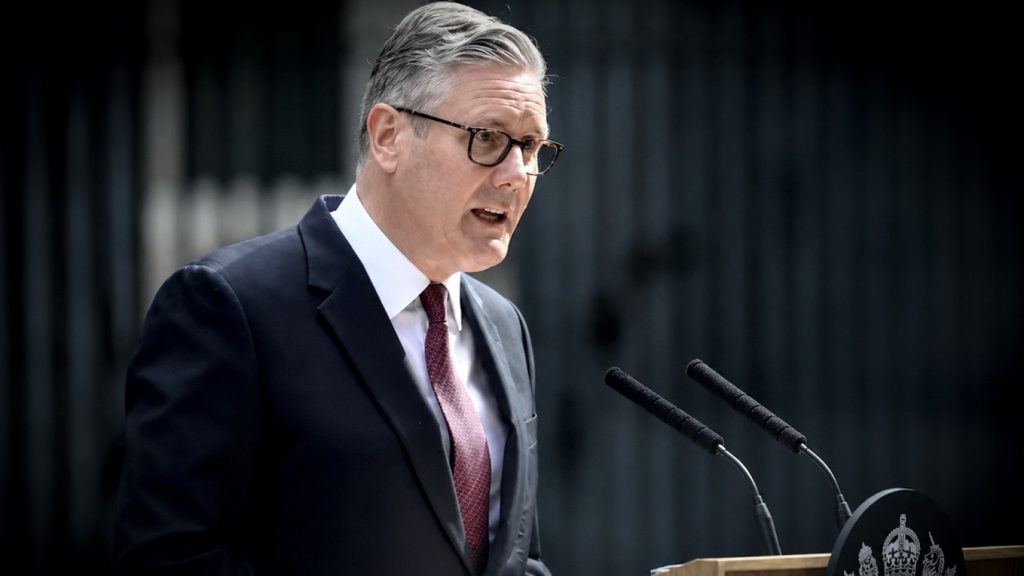 El Partido Laborista iniciará la elección de un sucesor mientras Starmer permanecerá como primer ministro de forma interina