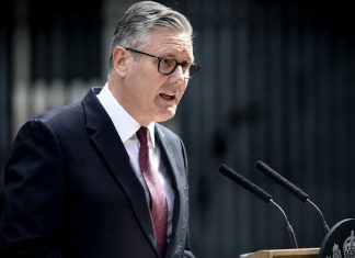 Keir Starmer renuncia a su cargo y abre nueva crisis política en Reino Unido El Partido Laborista iniciará la elección de un sucesor mientras Starmer permanecerá como primer ministro de forma interina