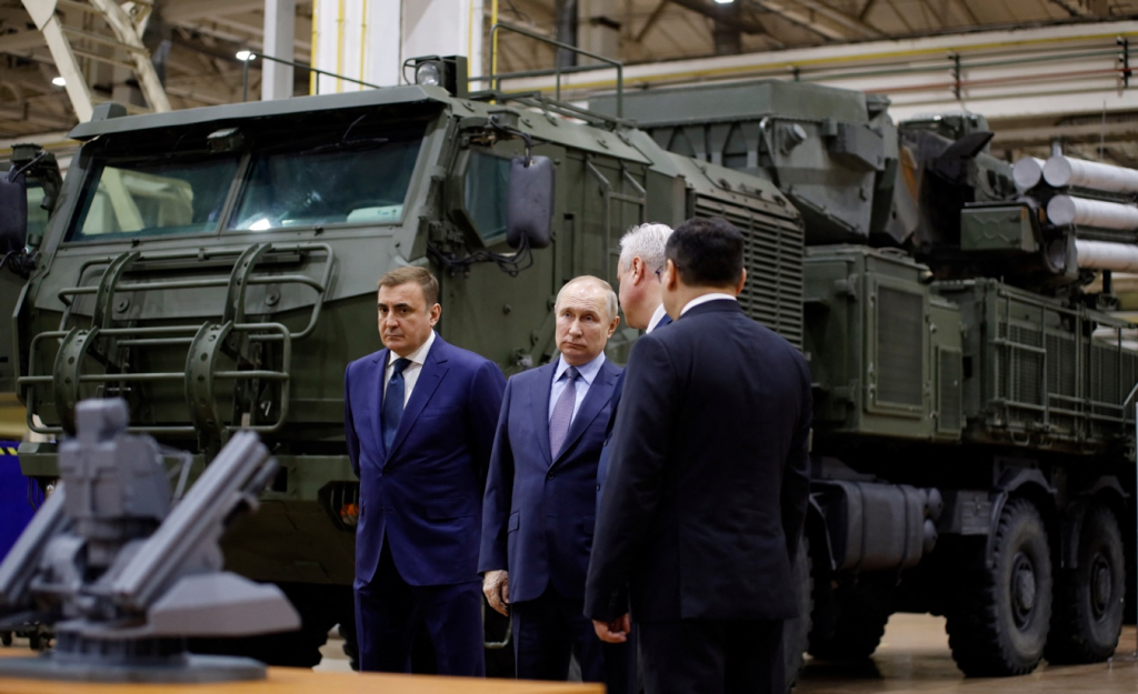 Moscú asegura que continuará fortaleciendo su capacidad militar y modernizando su arsenal