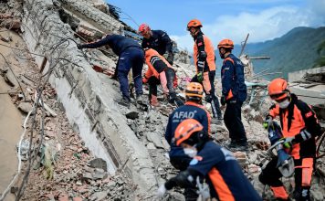 Rescatistas fortalecen labores de búsqueda tras terremotos en Venezuela Brigadas internacionales amplían el operativo humanitario