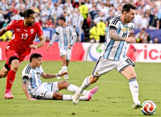Argentina vence a Suiza y jugará las semifinales Argentina celebró una sufrida clasificación a semifinales tras superar a Suiza en Kansas City