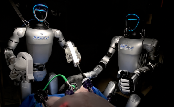 Robots humanoides realizan con éxito dos cirugías experimentales Robots humanoides realizan con éxito dos cirugías durante un ensayo preclínico