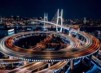 China construirá un moderno sistema de transporte integrado para 2030 China renovará 80.000 kilómetros de infraestructura y modernizará 500.000 kilómetros de caminos rurales