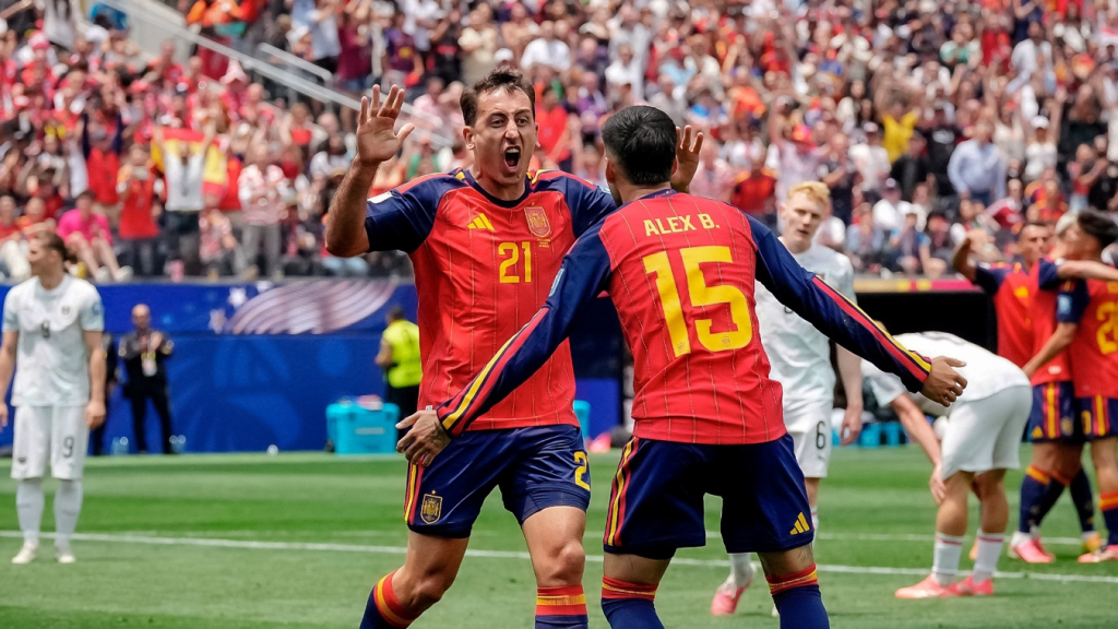 El equipo de Luis de la Fuente mostró solidez en todas sus líneas y llegará fortalecido a la fase eliminatoria, donde enfrentará a Portugal o Croacia