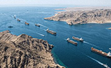 Irán: Ormuz no será reabierto ante presiones de EEUU Irán pide a EEUU respetar al pueblo para reabrir el estrecho de Ormuz