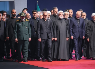 Irán anticipa un funeral histórico para el Ayatolá Alí Jameneí Altos funcionarios iraníes en las honras fúnebres del Ayatolá Alí Jameneí