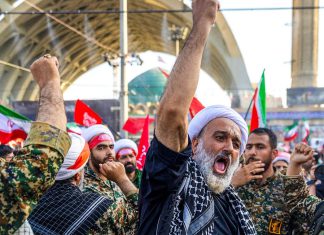 Irán destruye instalaciones militares de EEUU en el golfo Pérsico Washington no ha confirmado hasta el momento los daños reportados por la Guardia Revolucionaria.