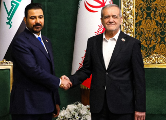 Irán e Irak firman acuerdos de cooperación para estrechar lazos estratégicos El presidente Masoud Pezeshkian y el primer ministro iraquí, Ali Faleh Al-Zaidi, presidieron la ceremonia de firma en el Palacio de Saadabad, en Teherán.