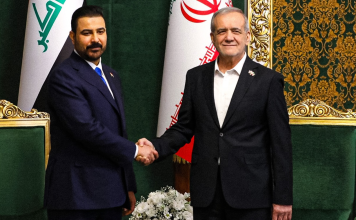 Irán e Irak firman acuerdos de cooperación para estrechar lazos estratégicos El presidente Masoud Pezeshkian y el primer ministro iraquí, Ali Faleh Al-Zaidi, presidieron la ceremonia de firma en el Palacio de Saadabad, en Teherán.