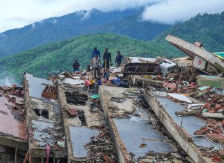 La Guaira acelera saneamiento tras los terremotos La Guaira acelera saneamiento tras los terremotos