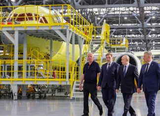 Putin supervisa avances del moderno avión de combate Yak-130M La aeronave incorpora nuevos sistemas de combate y ampliará sus capacidades para misiones de ataque contra drones y objetivos navales