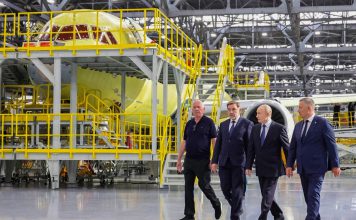 Putin supervisa avances del moderno avión de combate Yak-130M La aeronave incorpora nuevos sistemas de combate y ampliará sus capacidades para misiones de ataque contra drones y objetivos navales