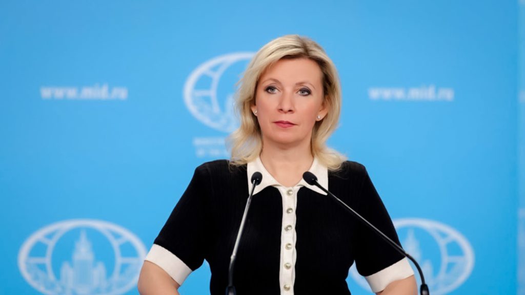 María Zajárova afirma que Rusia negociará solo con quienes busquen la paz