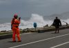 Supertifón Bavi golpea China y obliga a evacuar a casi dos millones de personas Fuertes lluvias y ráfagas de viento azotaron varias ciudades del este de China tras la llegada del supertifón Bavi