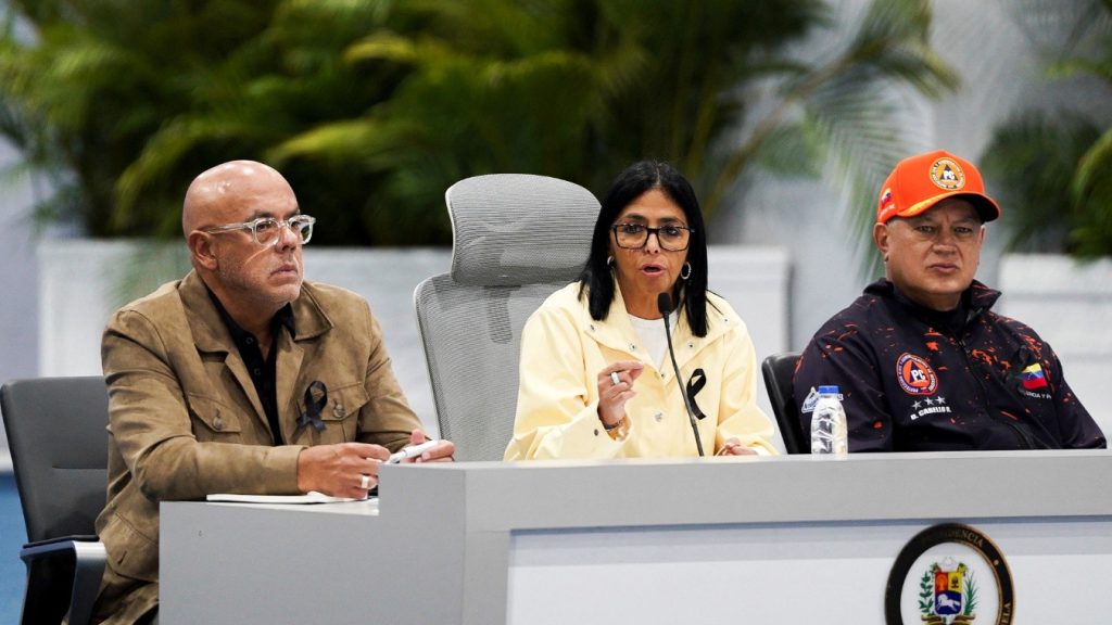 Rodríguez afirma que nadie está de acuerdo con las sanciones