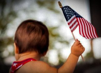 Donald Trump firma nuevas órdenes para restringir ciudadanía por nacimiento Nuevas órdenes buscan endurecer la política migratoria