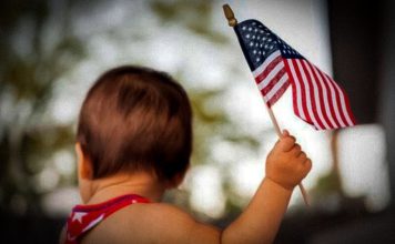Donald Trump firma nuevas órdenes para restringir ciudadanía por nacimiento Nuevas órdenes buscan endurecer la política migratoria