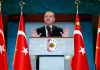 Erdogan advierte que Europa “sale perdiendo” al mantener a Turquía fuera de la UE Turquía mantiene desde hace décadas su candidatura, pero las negociaciones de adhesión permanecen suspendidas desde 2018.