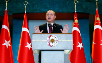 Erdogan advierte que Europa “sale perdiendo” al mantener a Turquía fuera de la UE Turquía mantiene desde hace décadas su candidatura, pero las negociaciones de adhesión permanecen suspendidas desde 2018.