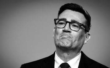 Moscú: Nuevo primer ministro de Reino Unido mantiene política antirrusa Sanciones del Reino Unido contra Rusia afectan al comercio mundial y a los consumidores