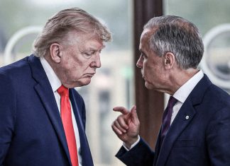 Canadá contraataca: “dólar por dólar” a los aranceles de Trump Donald Trump y Mark Carney conversan durante las tensiones comerciales por los aranceles entre Estados Unidos y Canadá.