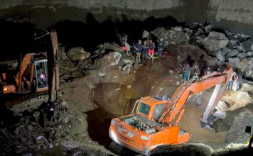 Tragedia en una mina de Colombia deja 13 fallecidos Equipos de rescate trabajan tras el derrumbe de una mina ilegal de oro en Nariño, Colombia