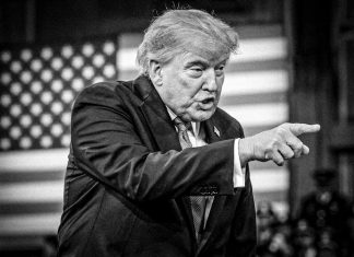 Irán: Estados Unidos busca saquear los recursos de la región Donald Trump, presidente de los Estados Unidos senalando con el dedo durante conferencia