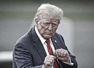 Tensión entre Estados Unidos y Canadá: ¡Ahora por territorio! Donald Trump durante un acto público en medio de las tensiones entre Estados Unidos y Canadá.