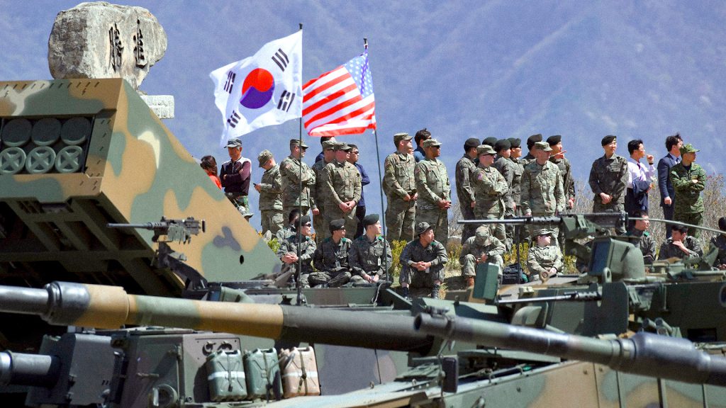 Soldados de Corea del Sur y Estados Unidos durante un ejercicio militar conjunto en 2017