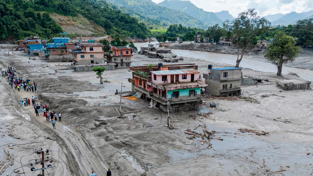 Vista aérea de una zona afectada por inundaciones y lodo en Nuwakot, Nepal.