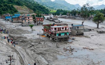 Nepal y China intensifican rescates: casi 2.500 siguen desaparecidos Vista aérea de una zona afectada por inundaciones y lodo en Nuwakot, Nepal.