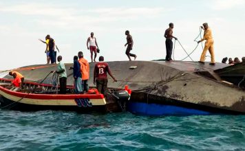 Naufragio en Nigeria deja al menos 52 muertos Embarcación volcada tras naufragio en Nigeria que deja al menos 52 muertos