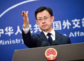 China desafía a EEUU y rechaza presión del G20 por su superávit comercial Portavoz del Gobierno chino durante una conferencia de prensa en Pekín.