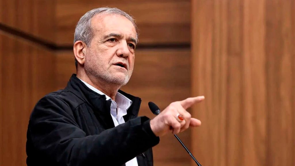 Presidente de Irán durante un discurso sobre las relaciones con Estados Unidos.