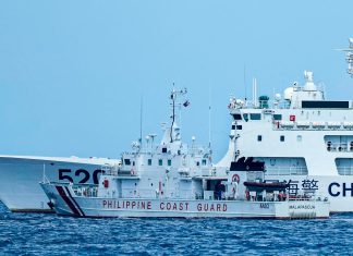 China acusa a Estados Unidos de respaldar provocaciones de Filipinas en el mar Meridional Buques de la Guardia Costera de China y Filipinas navegan próximos en el mar de la China Meridional, escenario de recurrentes disputas marítimas entre Beijing y Manila.