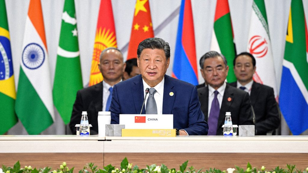 Xi Jinping, presidente de China, durante reunión de los BRICS.