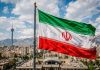 Irán prepara su contraofensiva económica contra Estados Unidos La bandera de Irán ondea en Teherán, capital de la República Islámica.